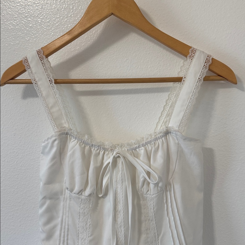 Elegant White Lace Trim Mini Dress - Picture 3 of 5